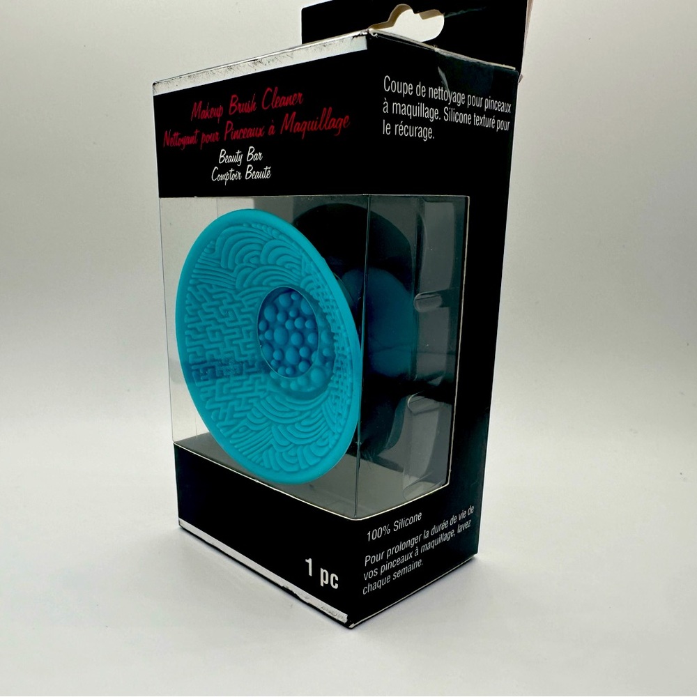 Makeup Brush Cleaner - Picture 3 of 5